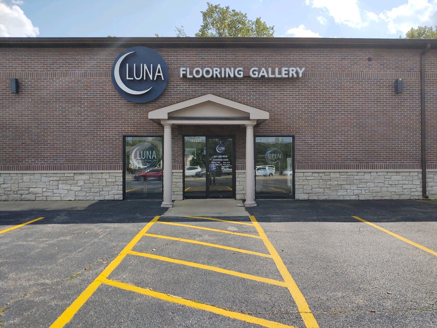 Kildeer_Storefront | Luna Flooring Gallery