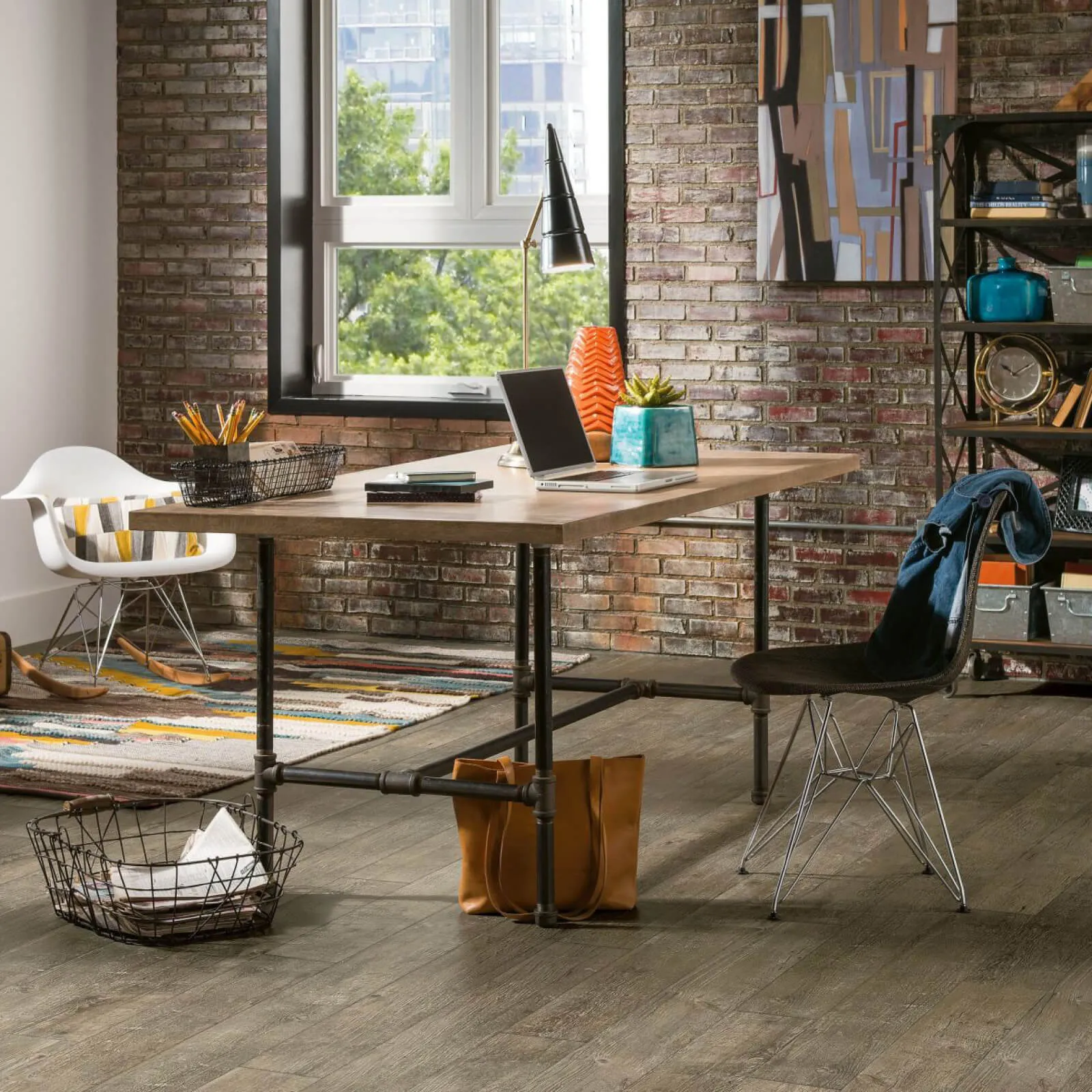 Bluegrass-Barnwood-Luxury-Vinyl-Tile-Rustic-Harmony_1600x1600-2